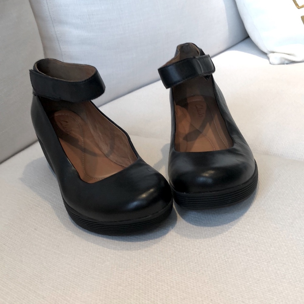 Clark leather size 8